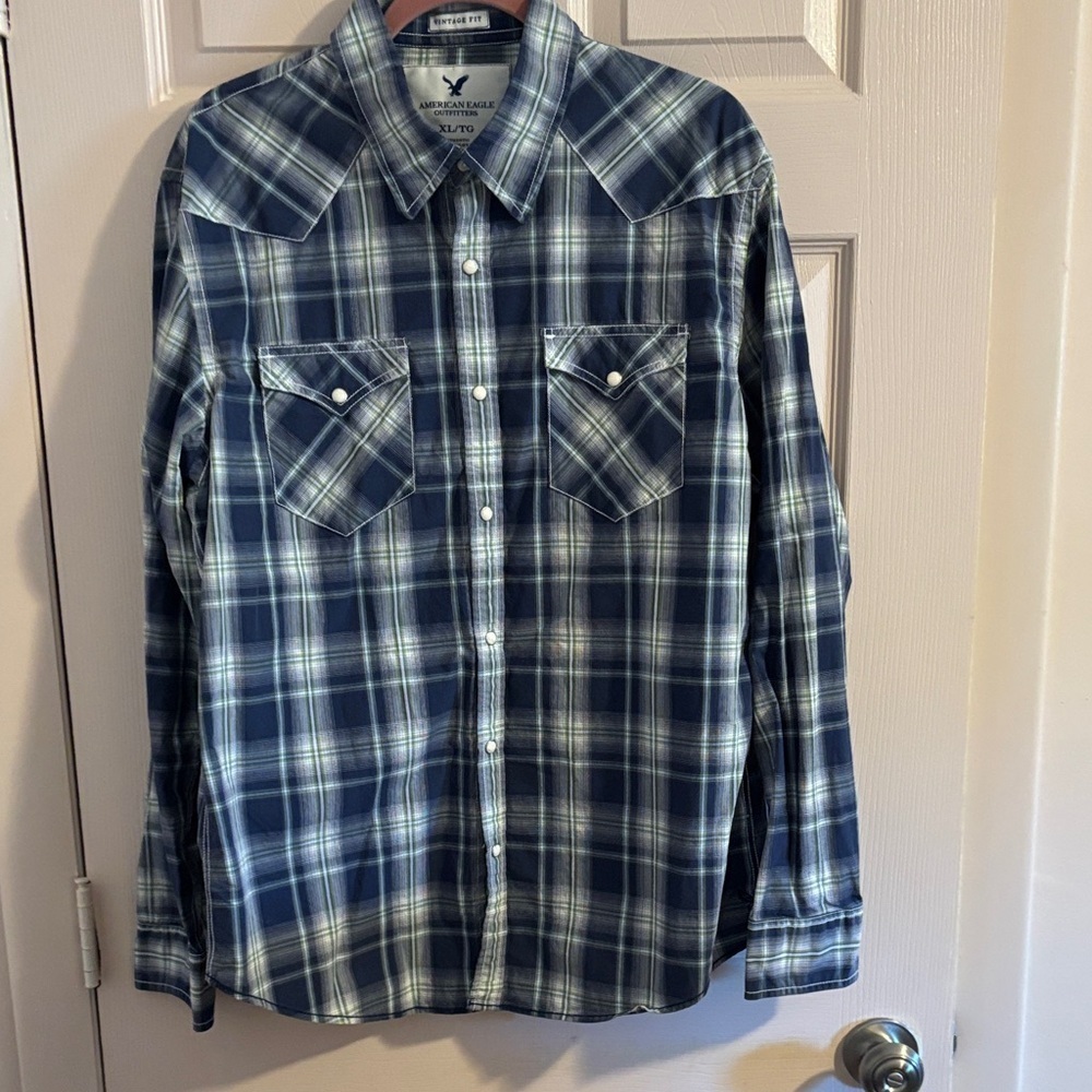 American Eagle Outfitters Navy and White Plaid Shirt